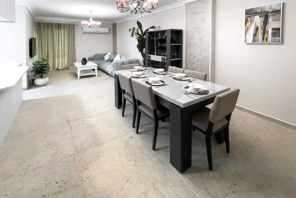Xuru Stays I Elegant & Modern 3 BDR Apt. @ Heliopolis