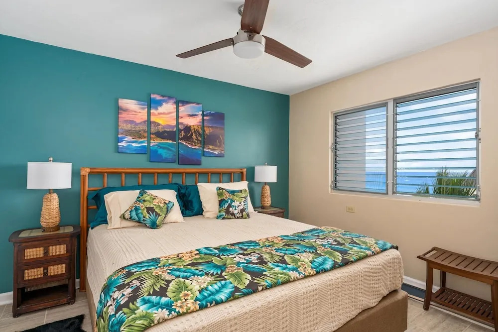 Kailua Village#705