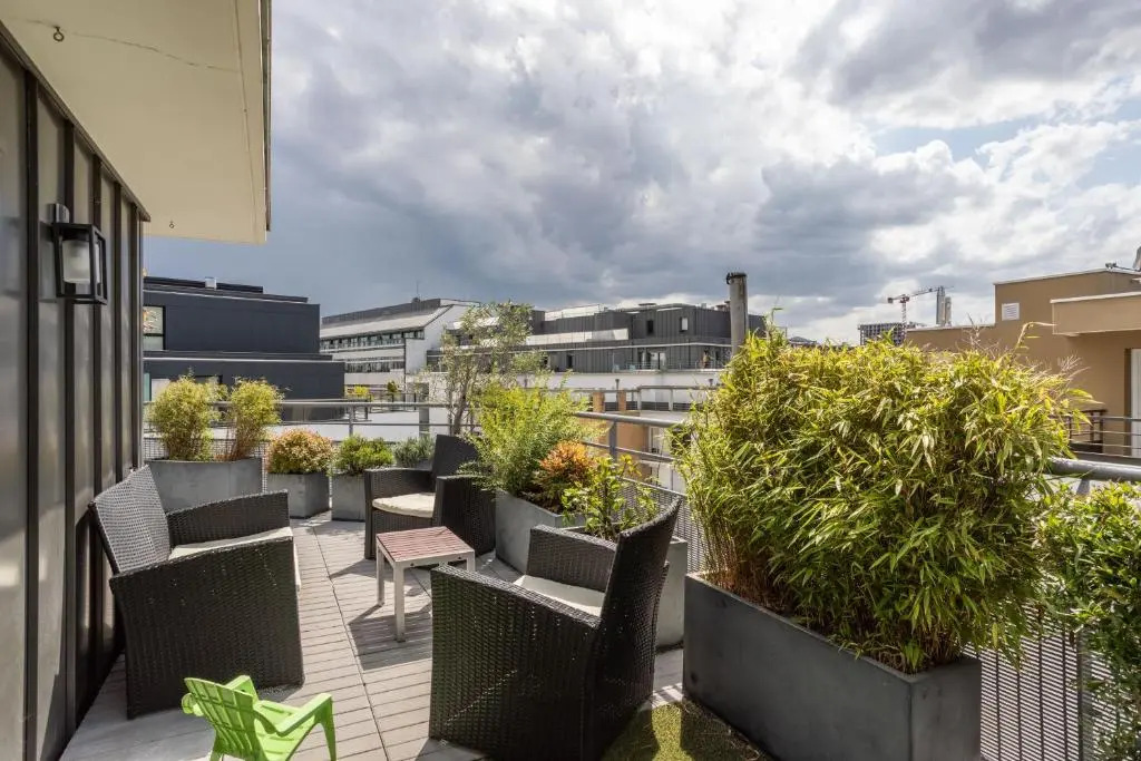 ILLANKA - Appartement 3 chambres avec parking et terrasse proche gare