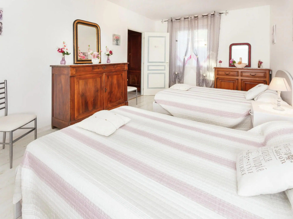 Amazing Holiday Home in Cazals With Terrace