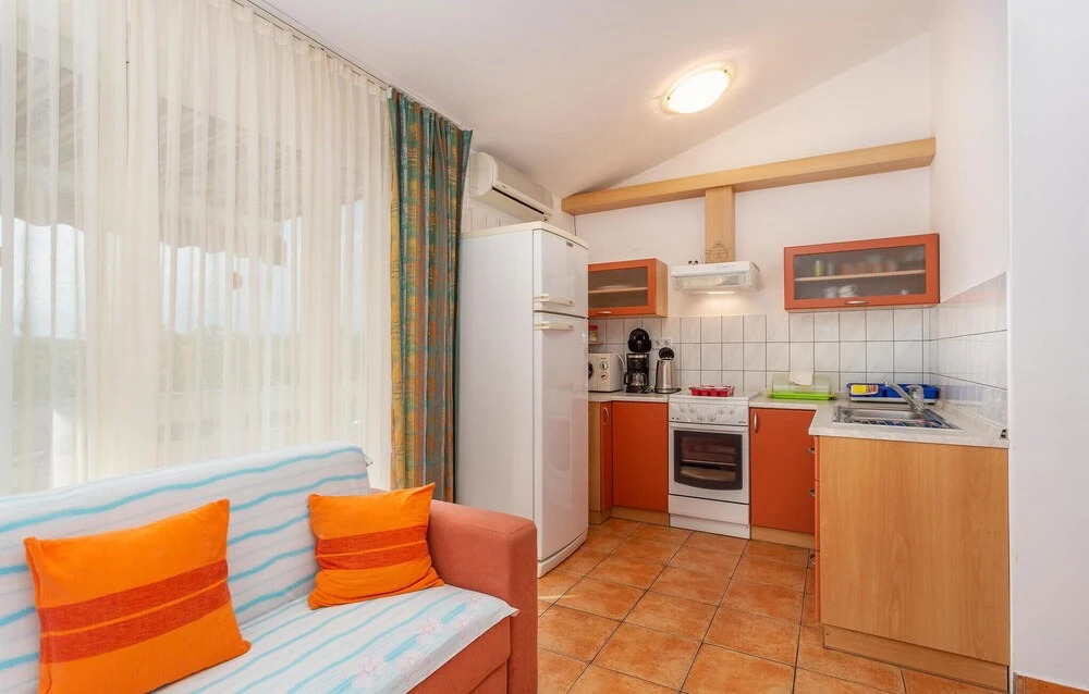Nice Home in Punat With Wifi and 2 Bedrooms