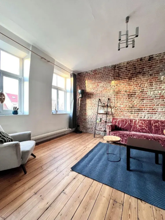 Spacious Family Apartment Midi