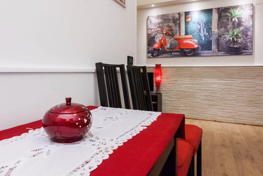 Almes Roma B&B