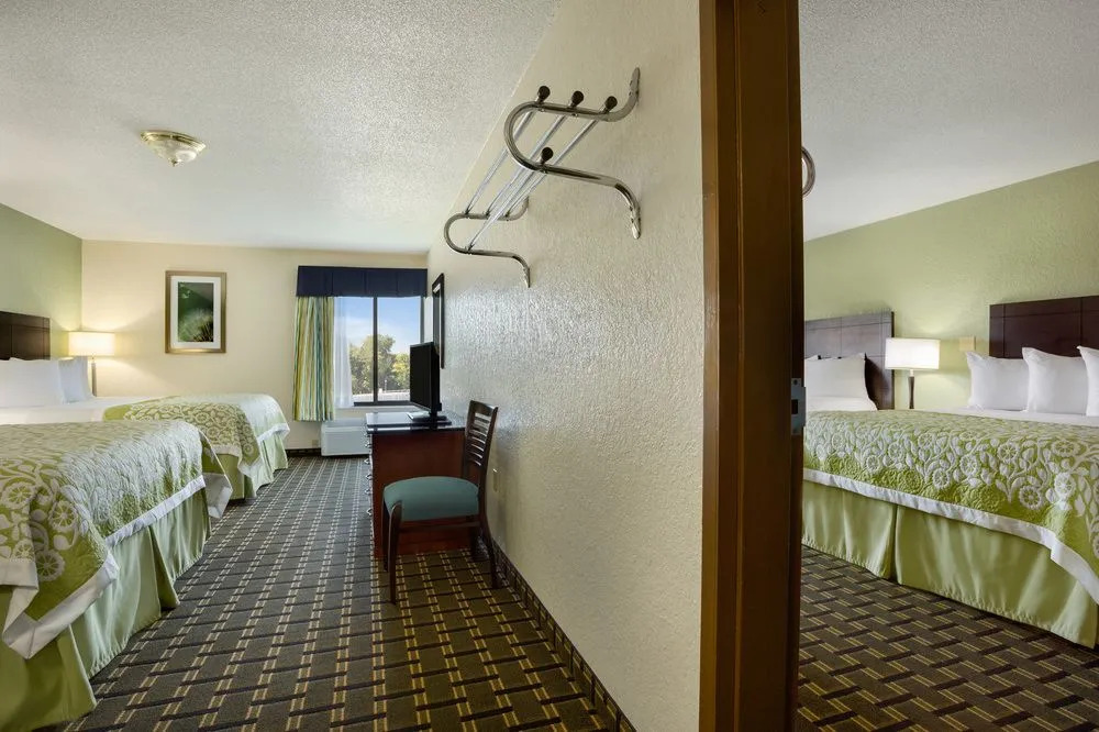 Clarion Pointe Jasper