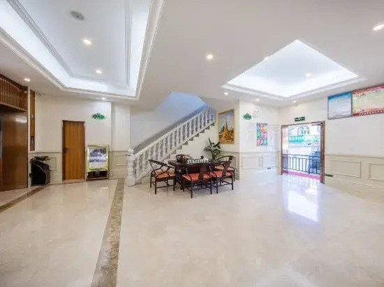 Vienna 3 Good Hotel (Dehong Mangshi Airport Jewelry Town Branch)