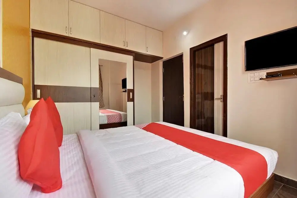 SG Comforts by OYO Rooms