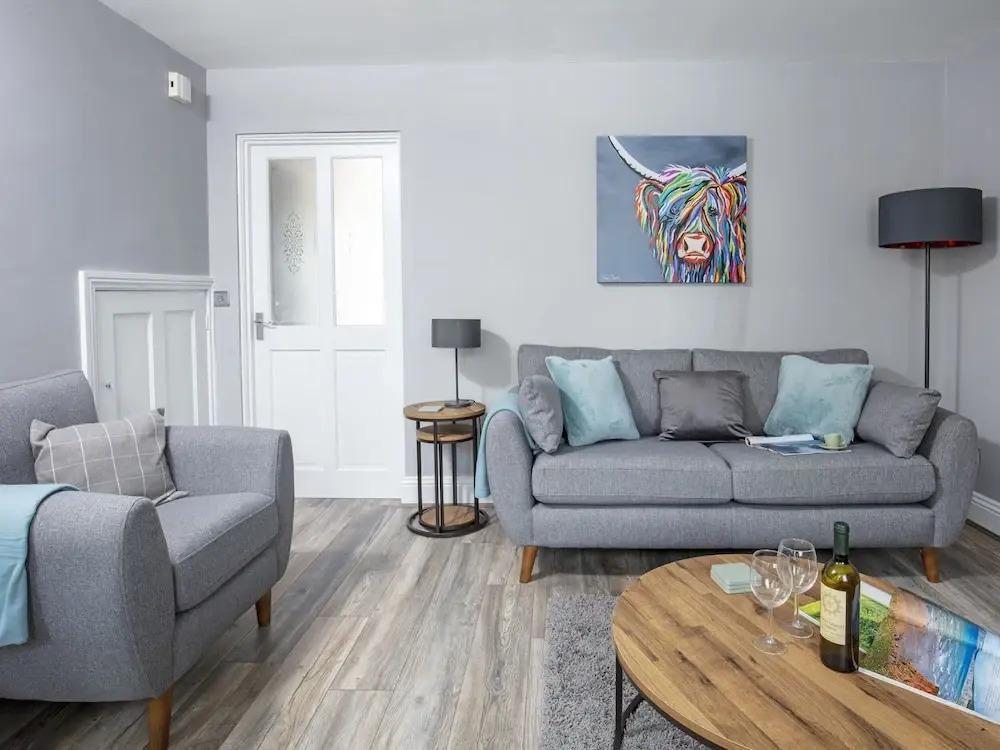 1 Wesley Mews