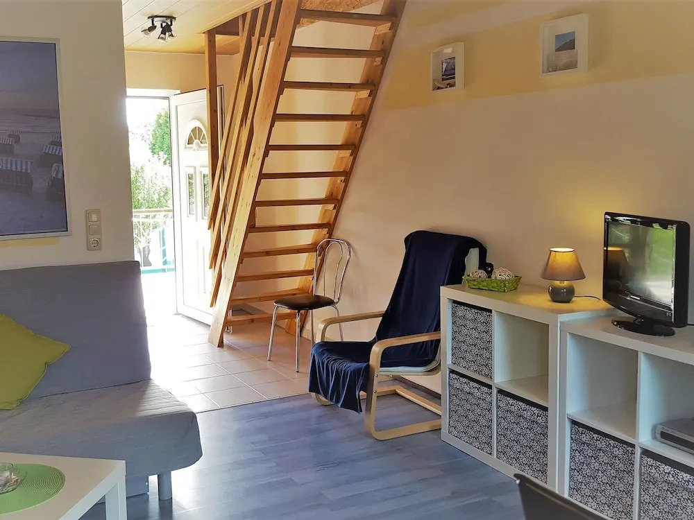 Cheerful Apartment in Kühlungsborn near Beach
