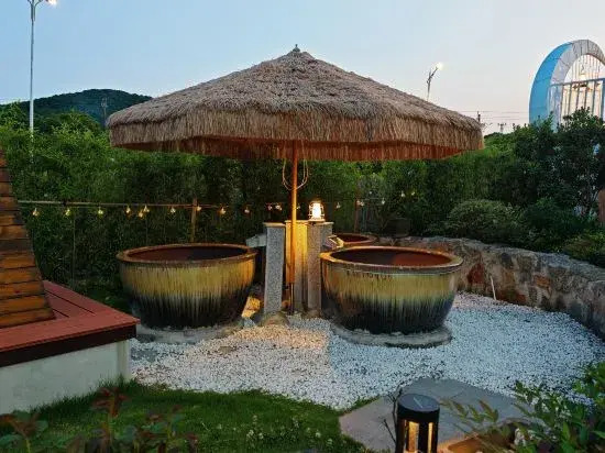 Zhujiajian Lanse Coast Homestay