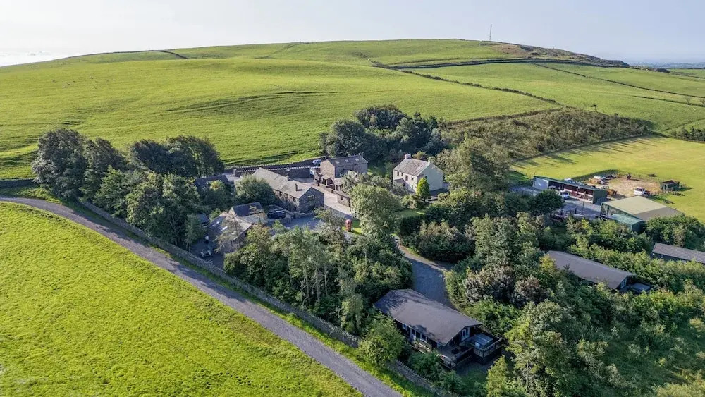 Hill Side Barn