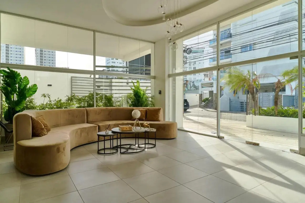 Central Suites Tower