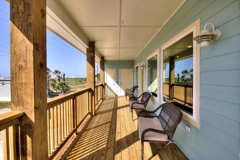 The Beach House 3 Bedroom Home by Redawning