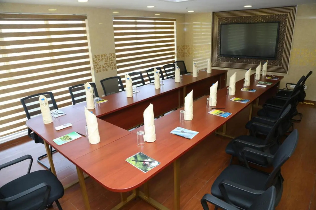 Raaj Bhaavan Clarks Inn Chennai