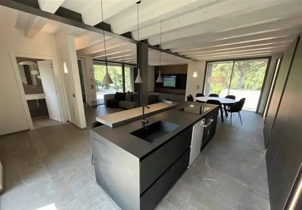 Stylish Apartment for Your Perfect Getaway With Whirlpool