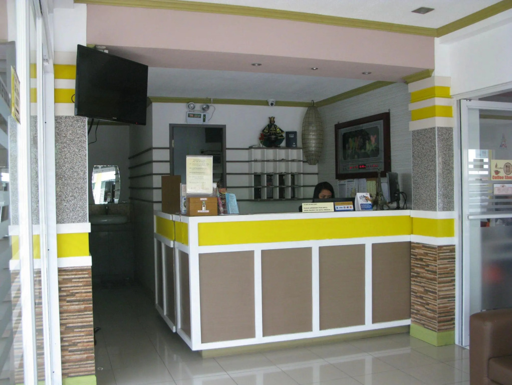 Park Avenue Residence Inn and Suites