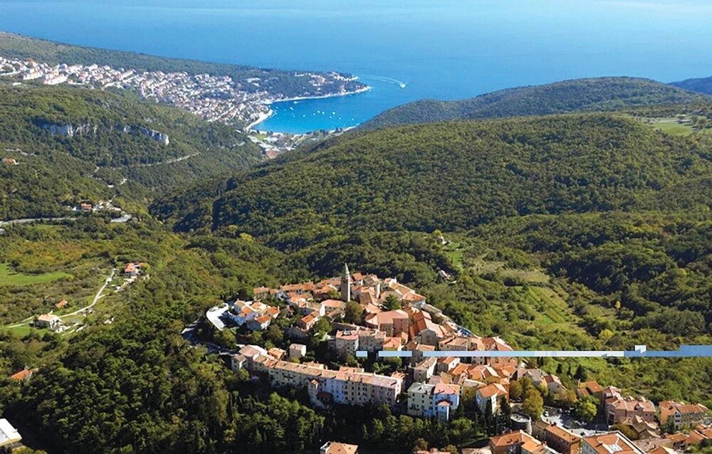 Stunning Home in Labin With Wifi and 4 Bedrooms