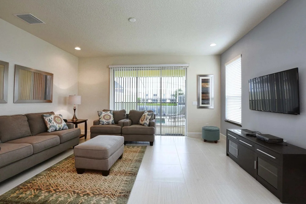 Serenity - 3 Bed Townhouse w/splashpool-5105SY