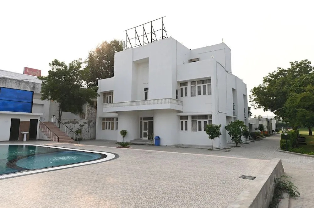 Rajshree Resort