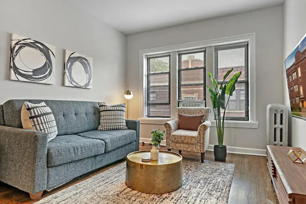 2BR Getaway - Touhy 3S