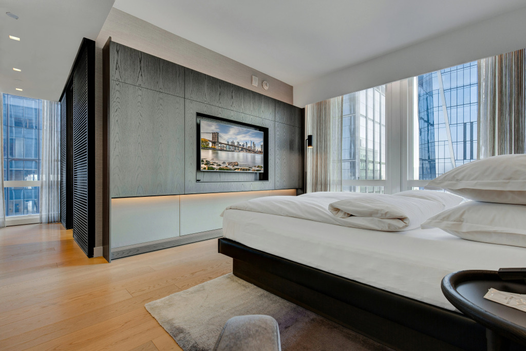 Equinox Hotel New York