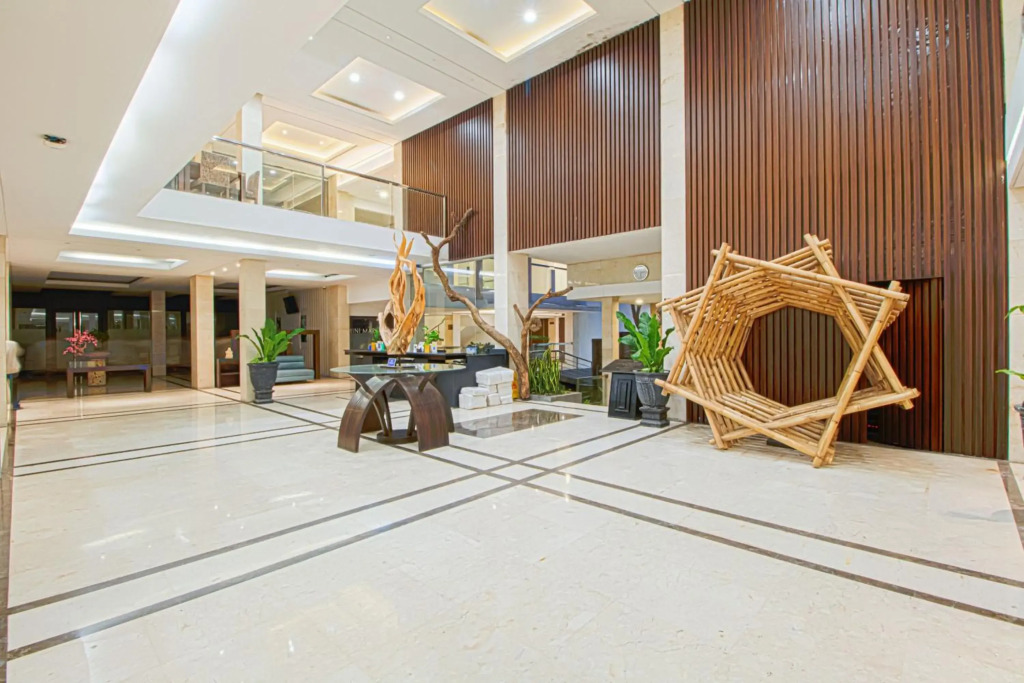 Grand Arjuna Hotel