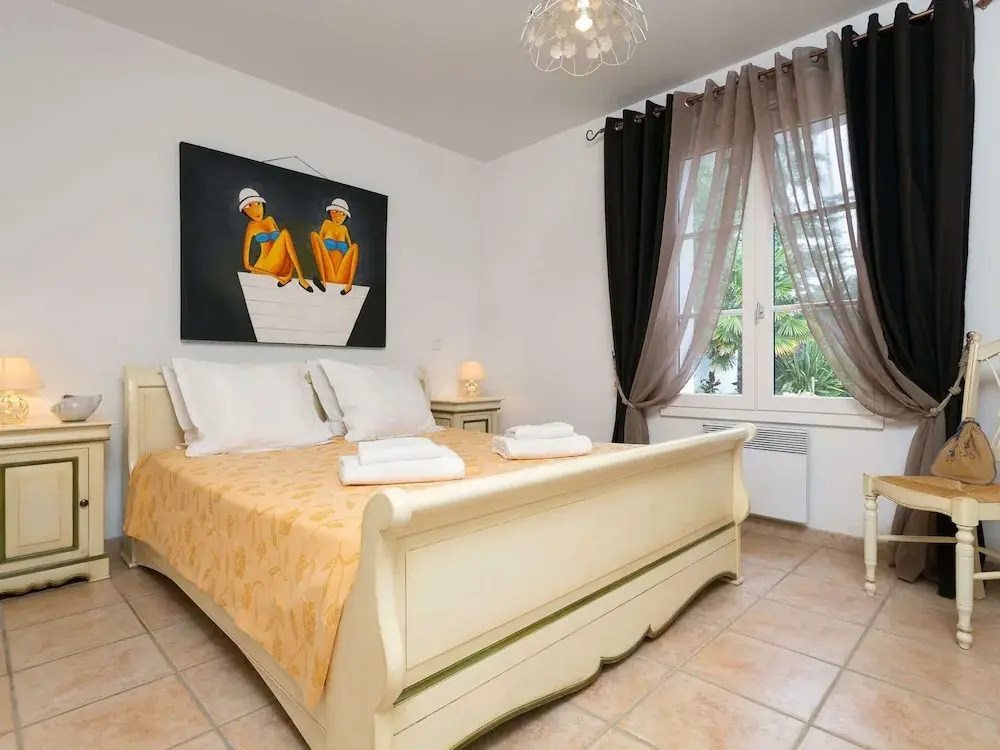 Luxurious Villa With a Dishwasher, Only 3.5km From the Beach