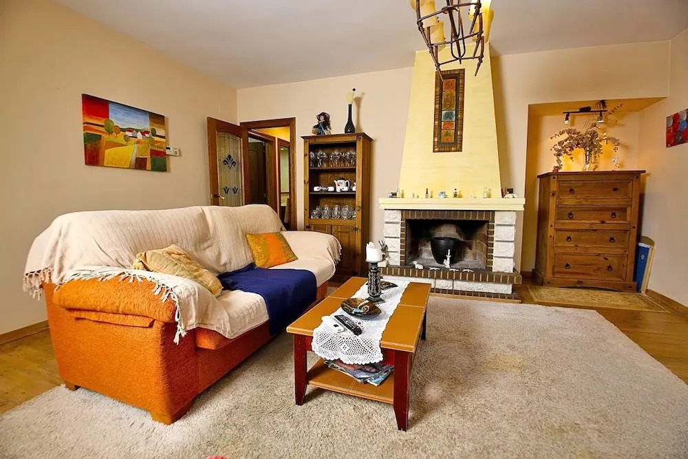Arenales Great Home