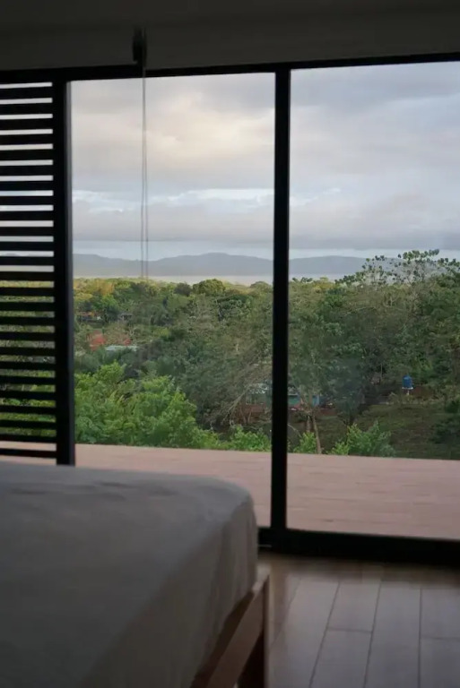 SurfAsana Lodge