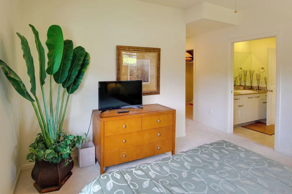 Tropical Kona Resort Townhome: Patio + Ocean Views