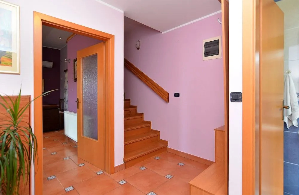 Apartment 1917