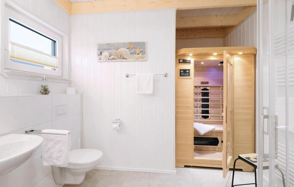 Nice Home In Ostseeresort Olpenitz With Sauna