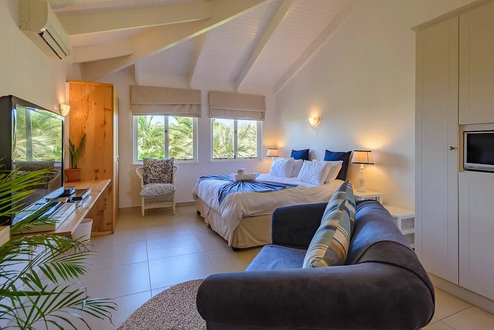 San Lameer Villa Rentals 2518
