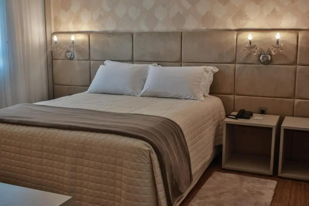 Hotel Crisul