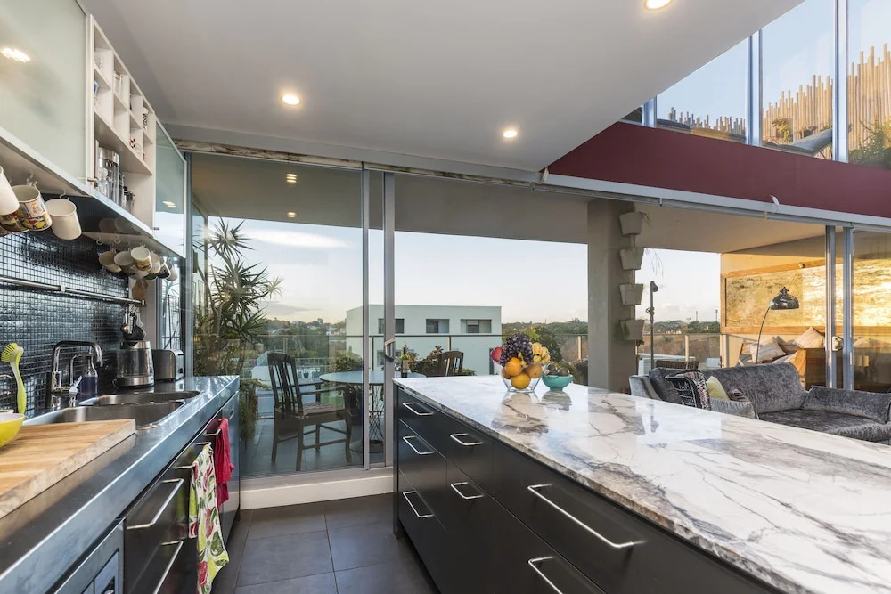Loft Penthouse With Startling City Views + Parking
