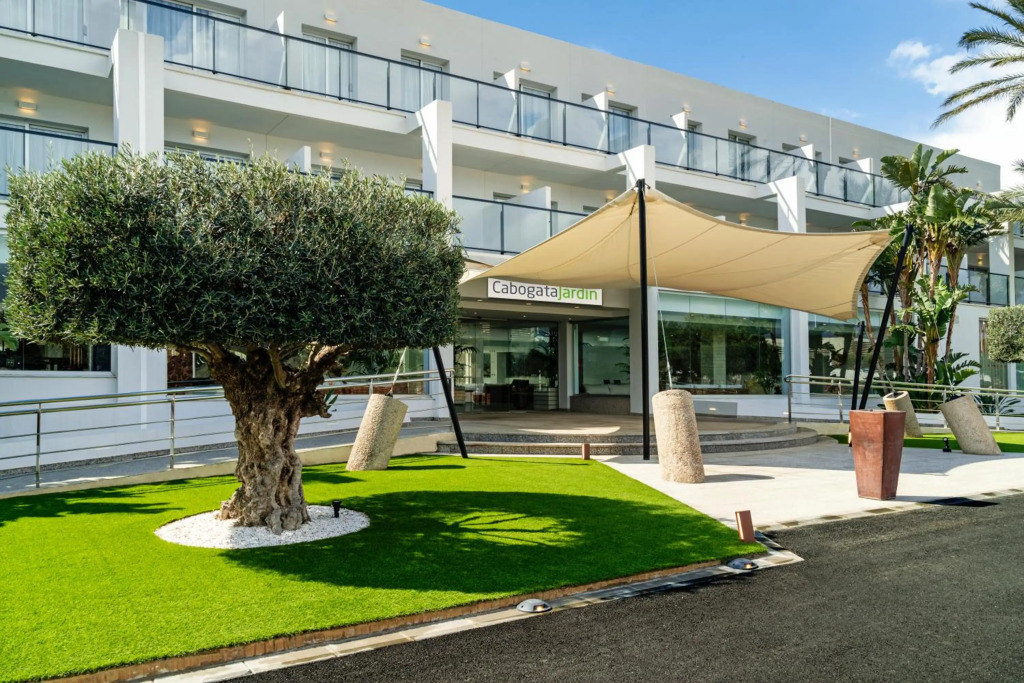 Hotel Cabogata Jardín