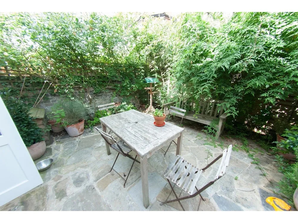 Bright and Homey House With Garden, for 5