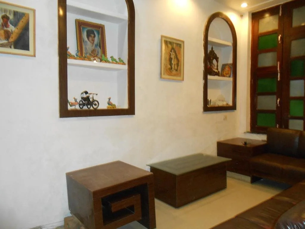 Silver Ganges Paying Guest House