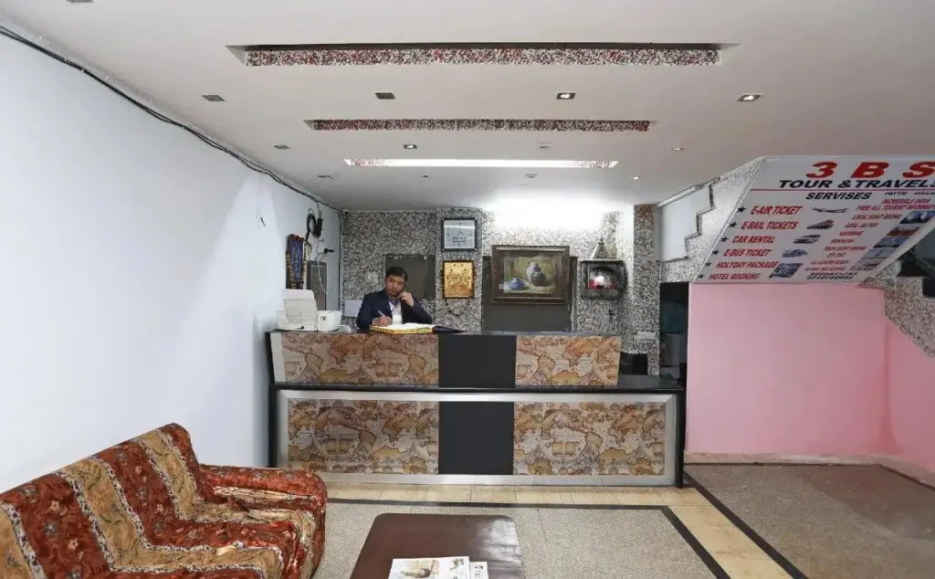 Hotel3BS Houses Dx by OYO Rooms