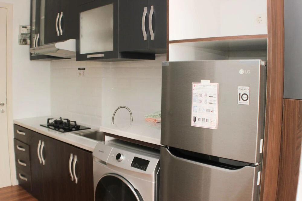 Homey And Minimalist 2Br At Patraland Urbano Apartment