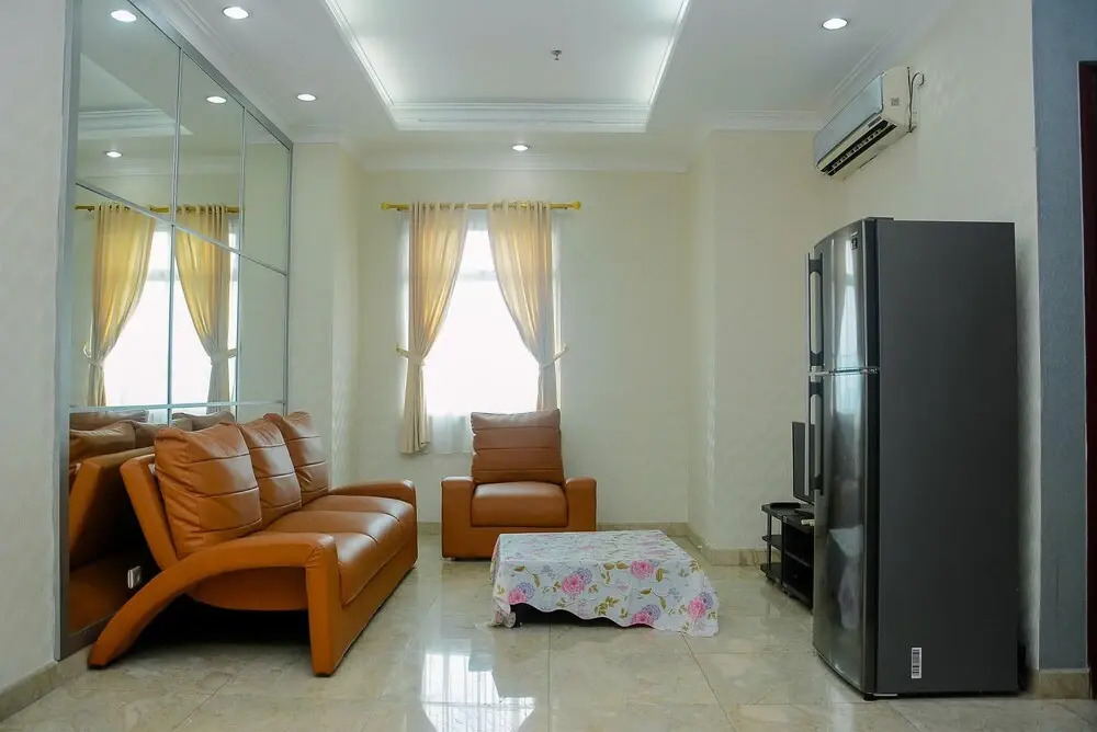 Spacious 2BR Bellezza Apartment By Travelio