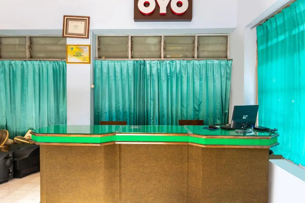 OYO 2708 Hotel Kemuning Syariah