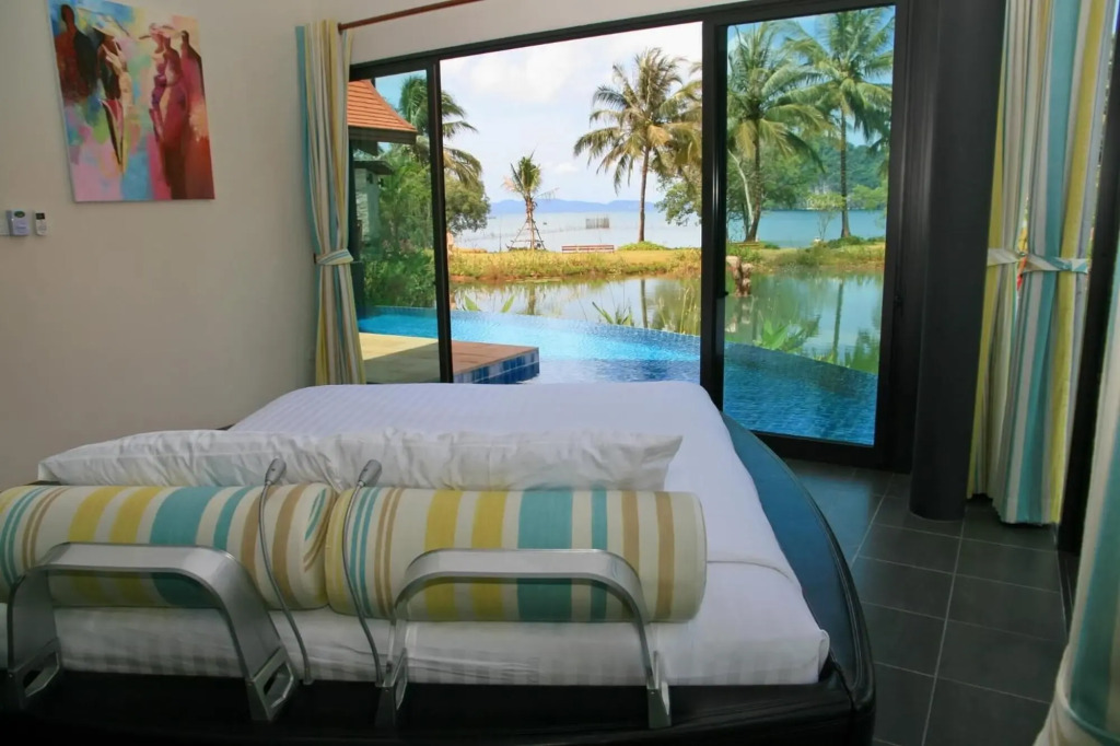 Tha Lane Bay Villas