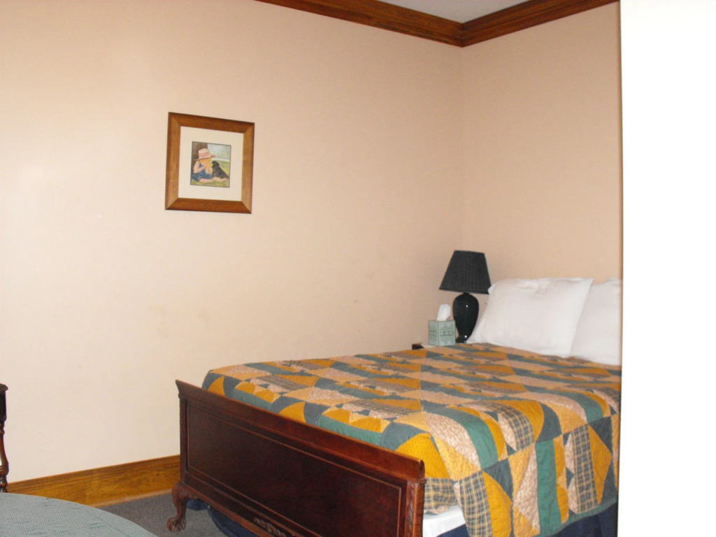Empire House Hotel