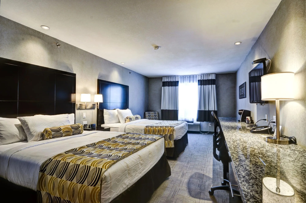 Home Inn & Suites - Swift Current