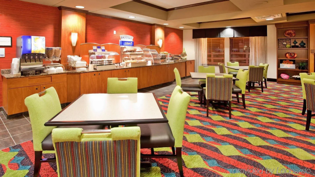 Holiday Inn Express Kearney by IHG