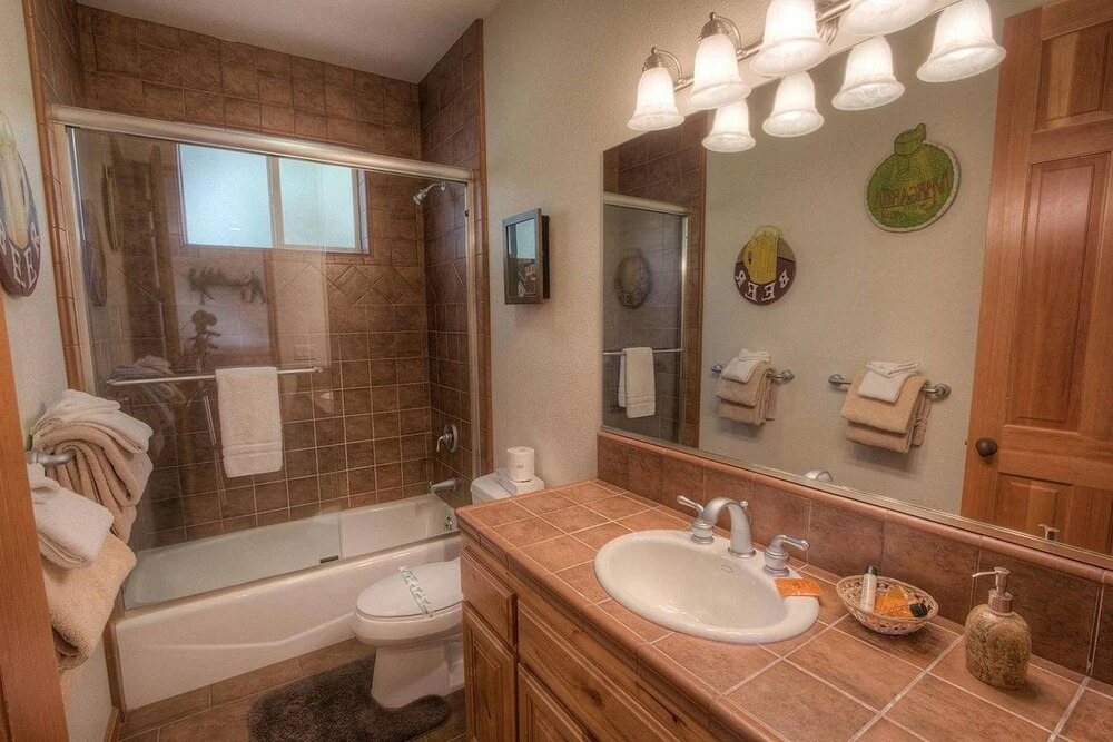 Truckee River Lodge