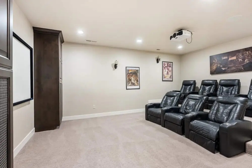 Hidden Treasure #15 6 Bedroom Home
