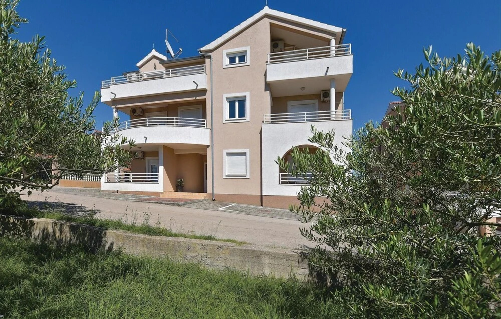 Beautiful Home in Vodice With Wifi and 2 Bedrooms