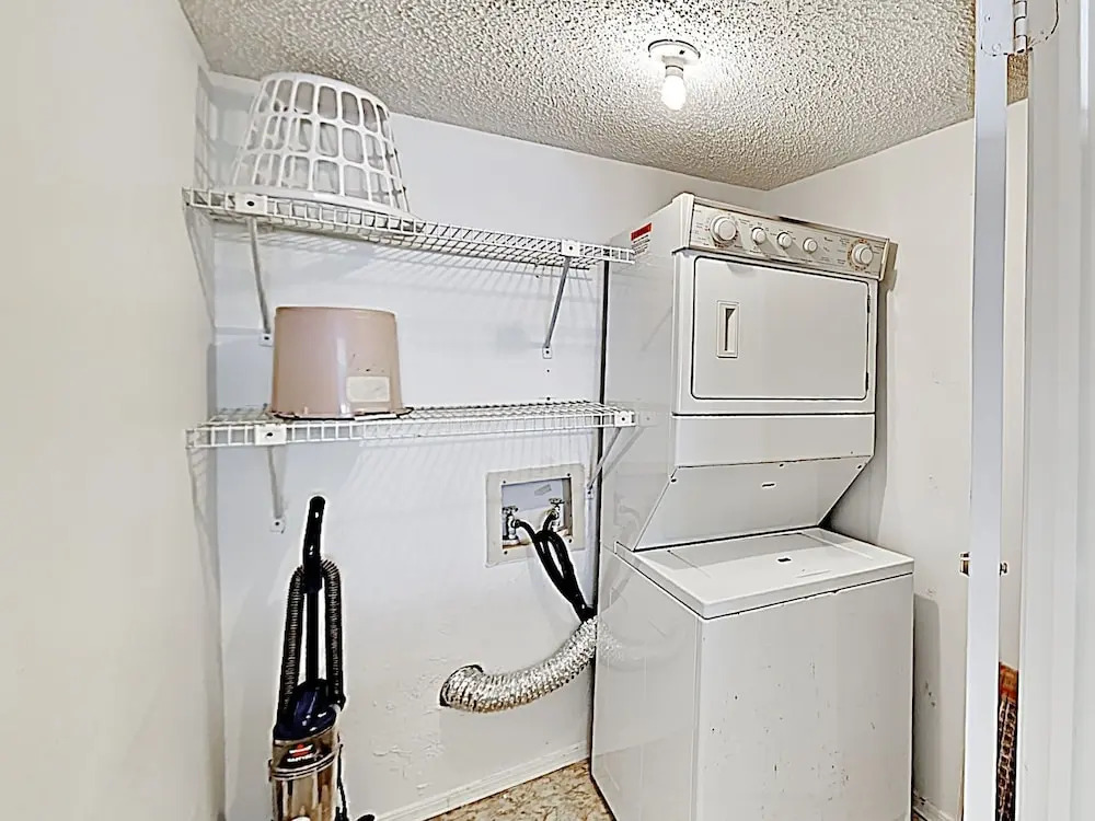 New Listing! Charming Coastal W/ Beach Views 2 Bedroom Condo