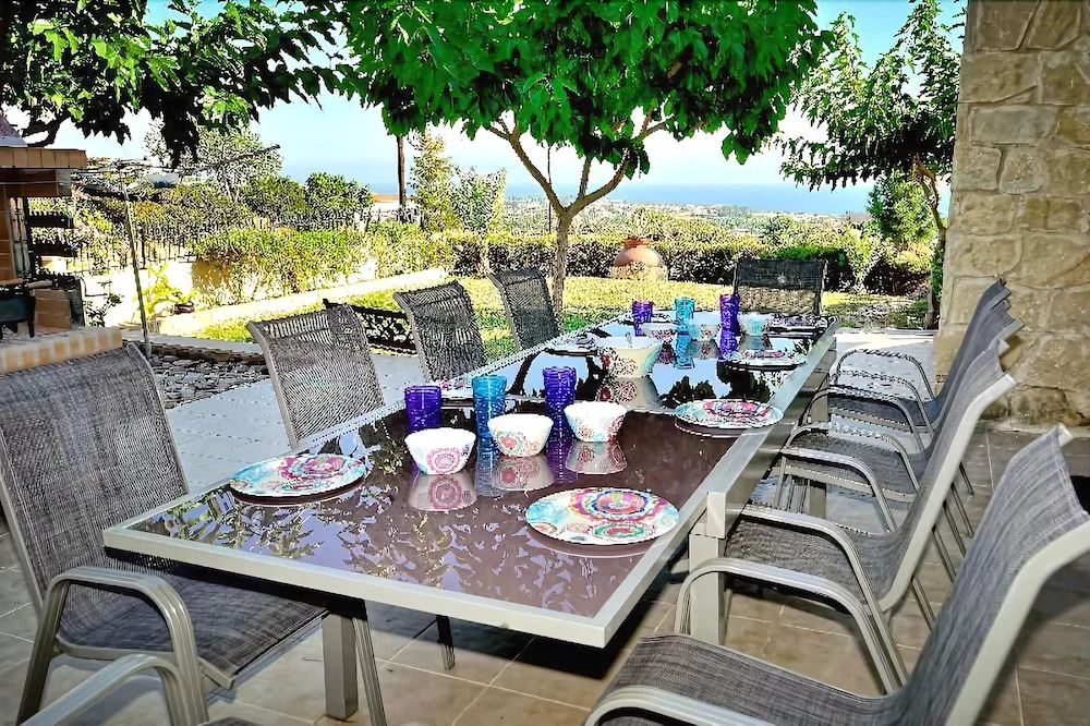 Dionysos Villa
